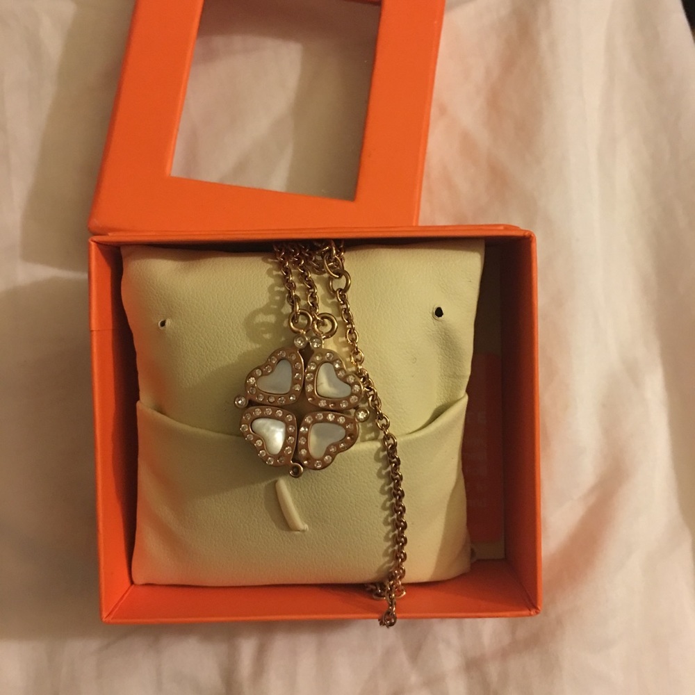Necklaces, 90% new , only wear 2-3 times